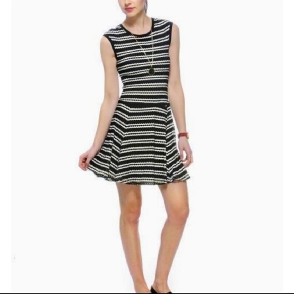 EIGHT SIXTY Eyelet Skater Black & White Midi Dress - Picture 1 of 8